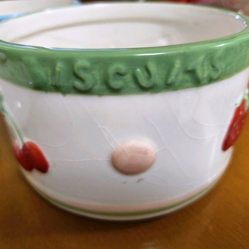 Omnishop two-tier ceramic biscuit jar like new with candy-shaped lid