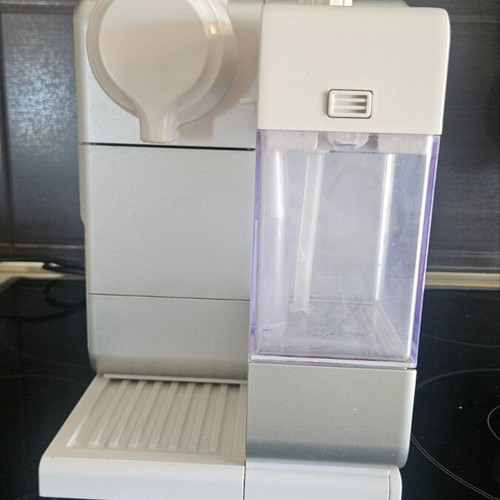 DeLonghi Nespresso Lattissima Touch coffee machine used