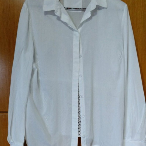 Women's shirt M used, white with lace on back