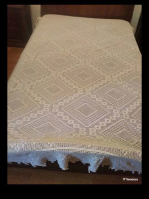 Hand-Knitted Super King Bed Cover Blanket new