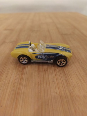 Hot Wheels Color Shifters Shelby Cobra 427 S/C 1:64 like new
