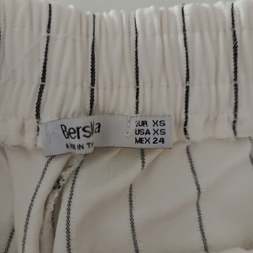 Women's pants pack of 3 like new, white and beige, size XS