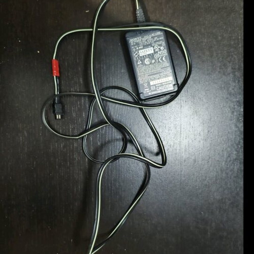 Sony DCR-SR90E camera 120X zoom like new