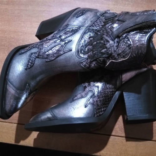 Migato Western Boots 38 New Leather Black and Silver
