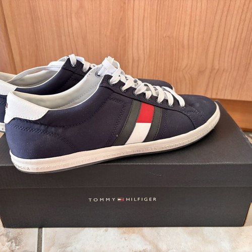 Tommy Hilfiger sneakers, white and blue, size 44