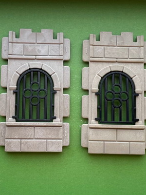 Playmobil castle walls and cells like new