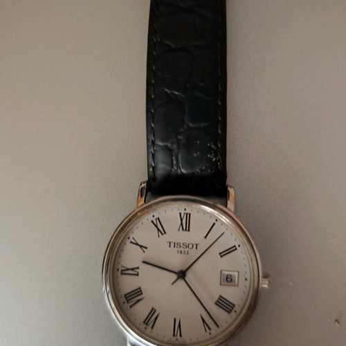 Tissot vintage mens watch T870/970 like new, black and white