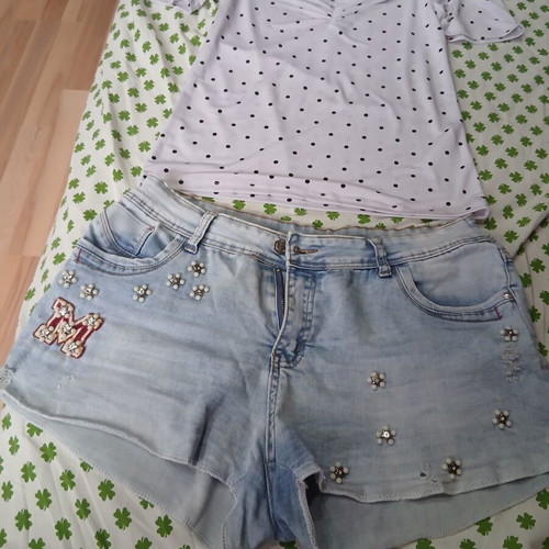 Women's white and turquoise outfit like new