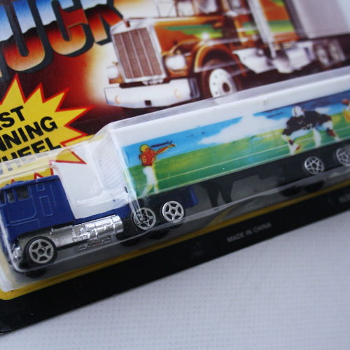 Vintage die cast metal trucks 3 pieces with sliding Mobil new