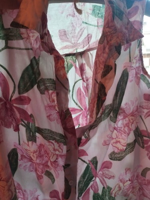 Miss Right floral shirt, white and pink, size L