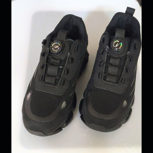 Work shoes size 45 with toe protection, like new, black