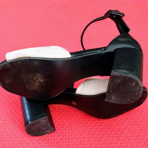 Vera Blum women's sandals used, size 38, thick heel
