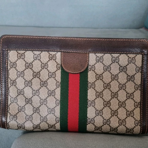 Gucci clutch in very good condition, beige and brown