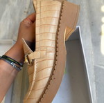 Loafers μέγεθος 38 μεταχειρισμένα, μπεζ, ελληνική εταιρία