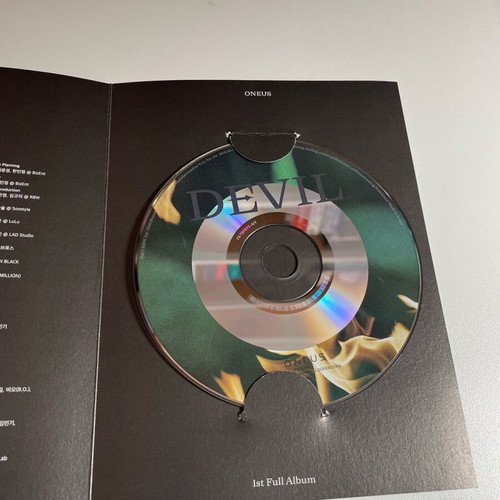 Kpop Devil Oneus album like new