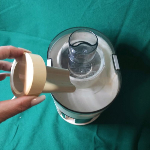 Sayota juice extractor used, for fruits and vegetables