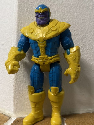 Marvel Thanos Action Figure like new, articulated