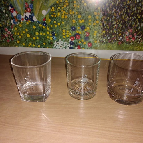 Johnnie Walker collectible set new with chess, whiskey glasses, and metal box