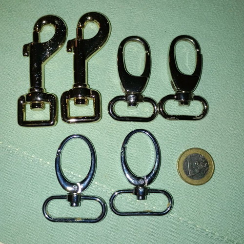 Metal snap hooks like new