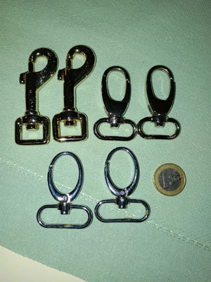 Metal snap hooks like new
