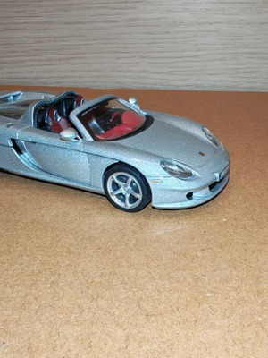 Μινιατούρα Porsche Carrera GT κλίμακα 1:36 σαν καινούργιο