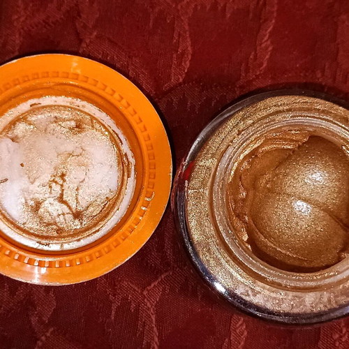 Lancaster iridescent body cream used for summer glow