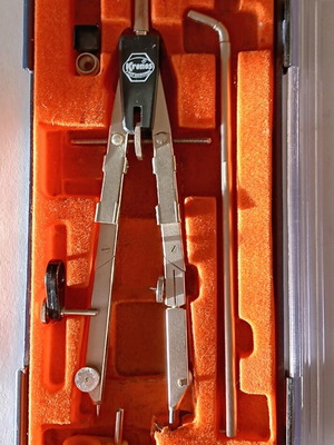 Kronos 900 compass used with extension and case