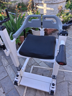 Wheelchair, new, latest technology, adjustable height, side panels