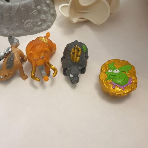 Zuru Smashers Dino Island Mega Egg T-Rex Toy like new