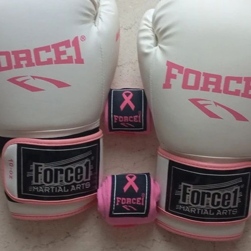 Force1 10oz boxing gloves with bandages