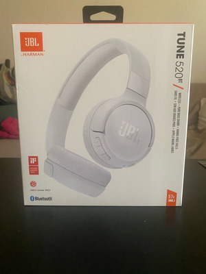 Безжични слушалки JBL Tune 520BT - Bluetooth - Бели