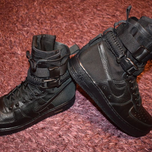 Nike SF-Air Force 1 Triple Black sneakers like new, size 46