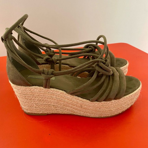 Bershka espadrilles like new khaki with unique design size 38