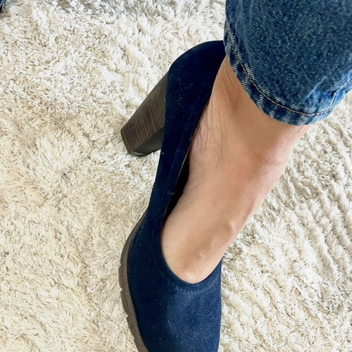 Tamaris women's suede pumps size 41 like new, navy blue