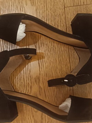 Alpe black suede sandals size 38 like new with 5cm block heel