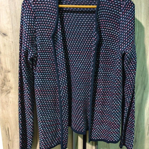 Knitted cardigan size Medium new with unique knitting