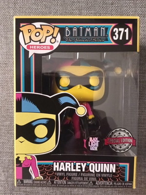 Funko Pop Harley Quinn 371 Black Light Glow like new
