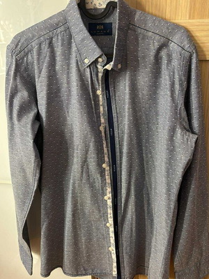 Blue shirt like new, size S