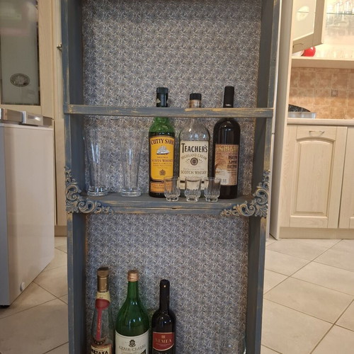 Handmade vintage shelf with chalk paint and woodcarving details