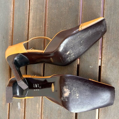 Kalogiou Brown Two-Tone Pumps like new, size 40 with strap