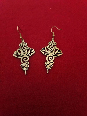 Lotus Bohemian earrings new, gold-colored