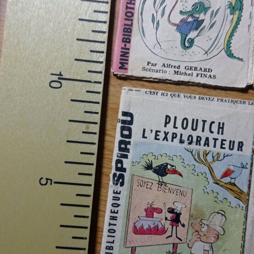 Comics used, pack of mini stories by Spirou