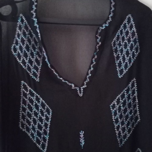 Women's blazer with embossed design like new, black