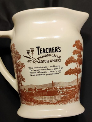 Διαφημιστική πορσελάνινη κανάτα Teacher's Highland Cream Scotch Whisky σαν καινούργια