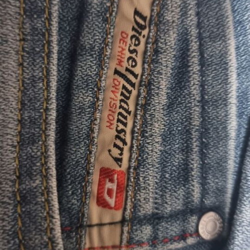 Diesel Jeans Size 31 New, Blue