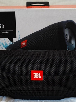 JBL Charge 3 Stealth Edition portable Bluetooth speaker