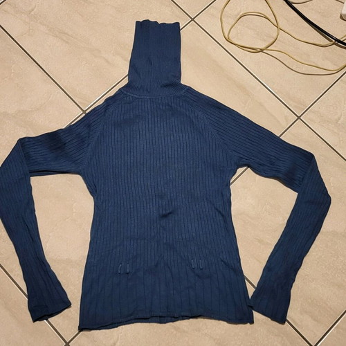 Zara blue turtleneck like new