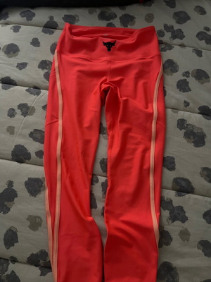 Κολάν Under Armour πορτοκαλί σαν καινούργιο, μέγεθος M