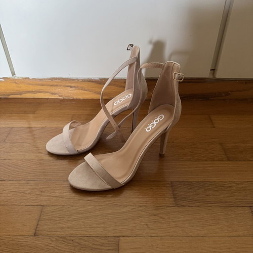 Tsoukalas Shoes women's apricot suede sandals size 39 new
