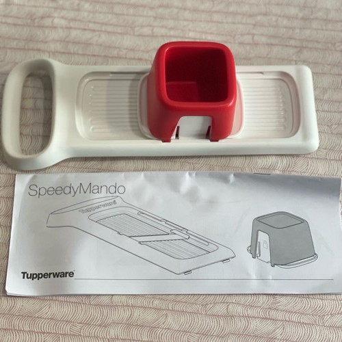 Tupperware Mini Chef new with leaflet